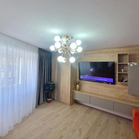Ultracentral Luxury Apartament Curtea De Arges Ngoại thất bức ảnh